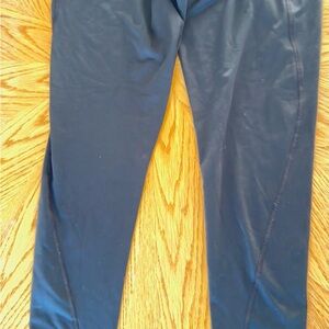 Women’s Under Armour workout athletic pants comfy Grey Leggings size medium